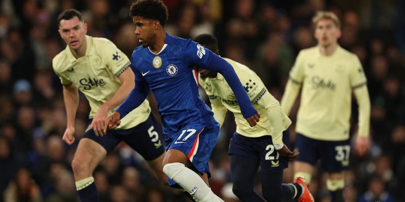 Everton vs Chelsea đều đang chơi không tốt